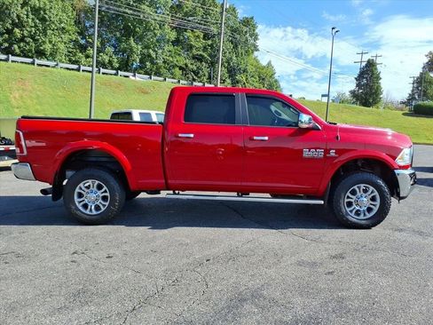 Used 2016 RAM 2500 Laramie AWD/4WD image 2