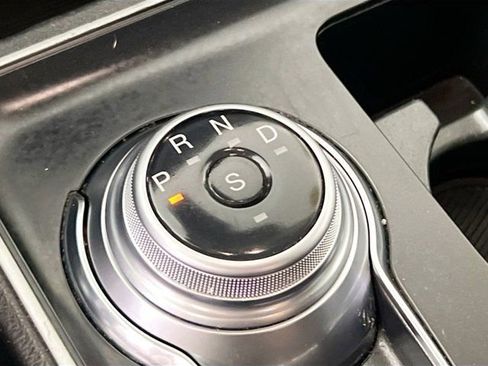 Used 2022 Ford Edge SE image 21