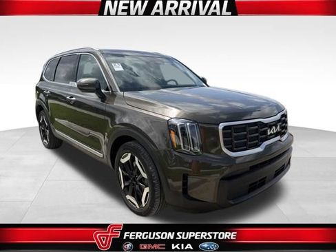 Certified 2025 Kia Telluride S AWD/4WD image 1