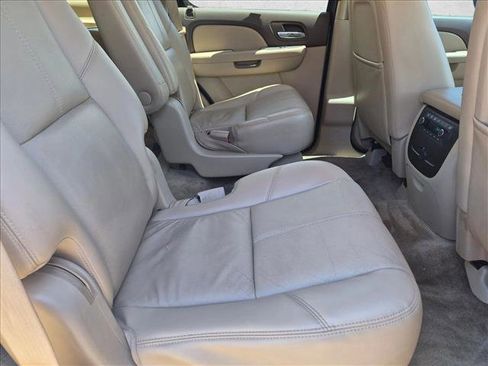Used 2011 Chevrolet Tahoe LT w/ Luxury Package AWD/4WD image 22