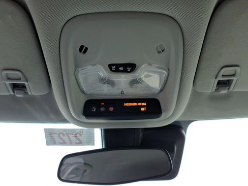 Used 2021 Chevrolet TrailBlazer LT image 24