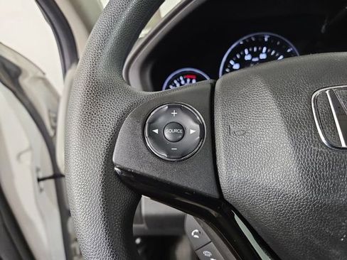 Used 2016 Honda HR-V LX image 22