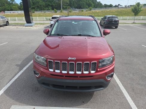 Used 2016 Jeep Compass High Altitude FWD image 3