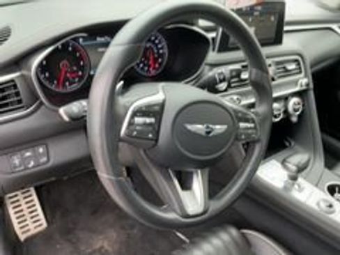 Used 2021 Genesis G70 3.3T AWD/4WD image 12