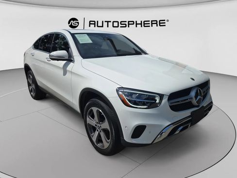 Used 2022 Mercedes-Benz GLC 300 4MATIC Coupe image 10