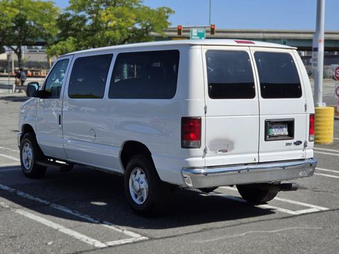 Used 2014 Ford E-350 and Econoline 350 XLT RWD image 5