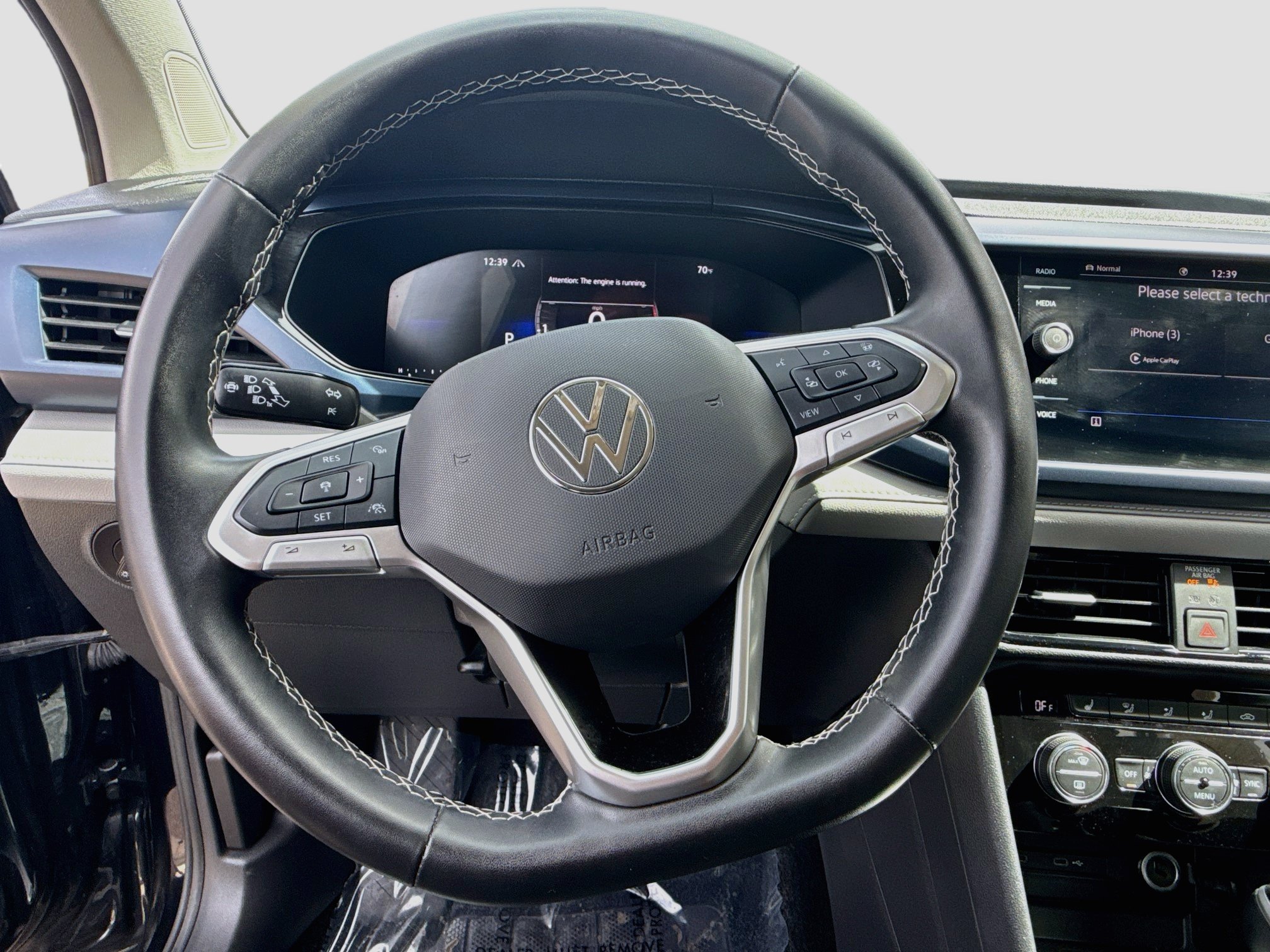 Used 2024 Volkswagen Taos SE AWD/4WD image 18