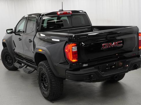 Used 2024 GMC Canyon AT4X w/ AT4X AEV Edition AWD/4WD image 41