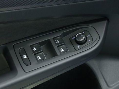 New 2026 Volkswagen GTI SE image 34