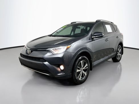 Used 2018 Toyota RAV4 XLE FWD image 10
