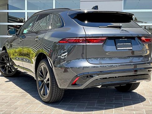 New 2026 Jaguar F-PACE R-Dynamic S image 3