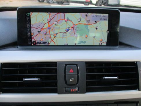 Used 2015 BMW 320i Sedan image 8