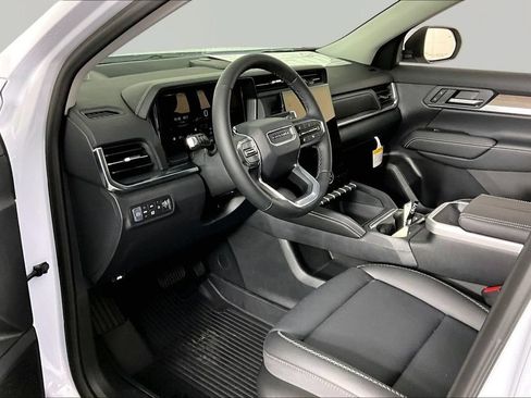 New 2026 GMC Terrain Denali w/ LPO, Floor Liner Package AWD/4WD image 8