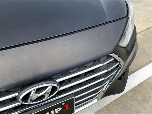 Used 2020 Hyundai Accent SEL image 28