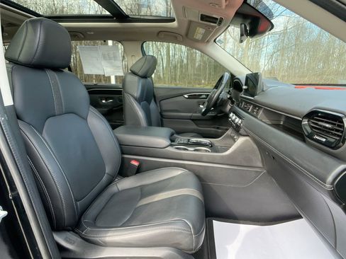 Used 2024 Honda Pilot Touring image 31