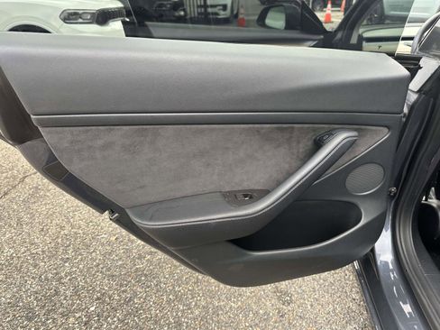 Used 2022 Tesla Model 3 Long Range image 16
