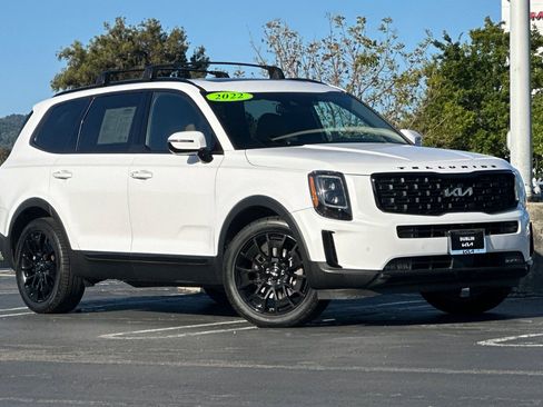 Used 2022 Kia Telluride SX w/ Nightfall Edition Package AWD/4WD image 2