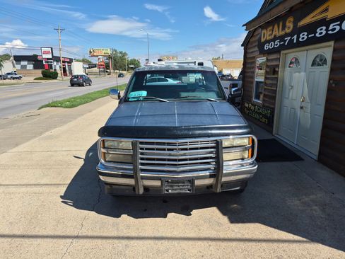 Used 1990 Chevrolet Silverado 2500 4x4 Extended Cab image 3