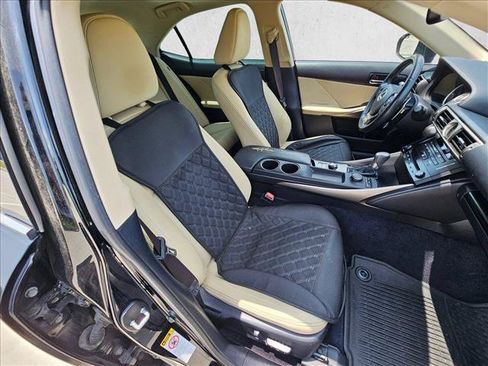 Used 2014 Lexus IS 250 RWD image 19