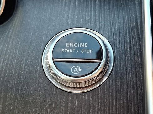 Used 2022 Mercedes-Benz C 300 4MATIC Sedan image 24