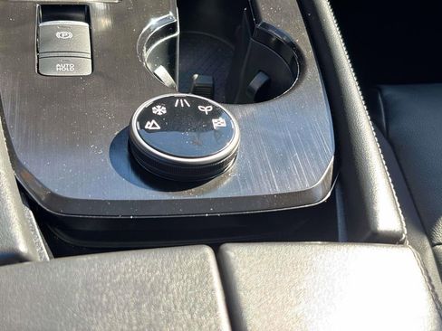 Used 2021 Nissan Rogue SL w/ Premium Package image 28