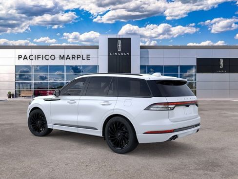 New 2026 Lincoln Aviator Reserve w/ Jet Appearance Package AWD/4WD image 4