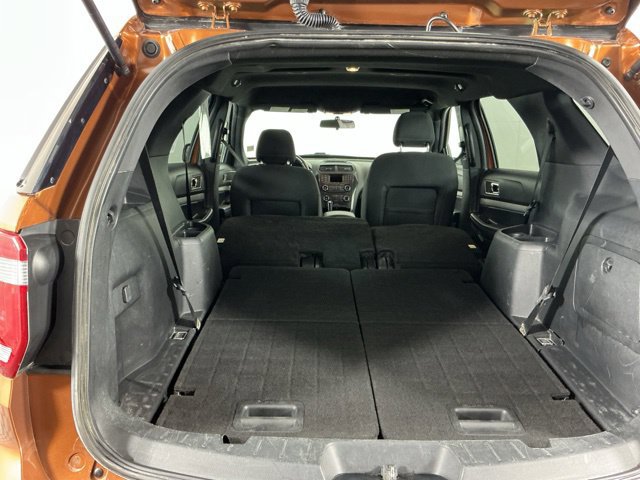 Used 2017 Ford Explorer XLT AWD/4WD image 31