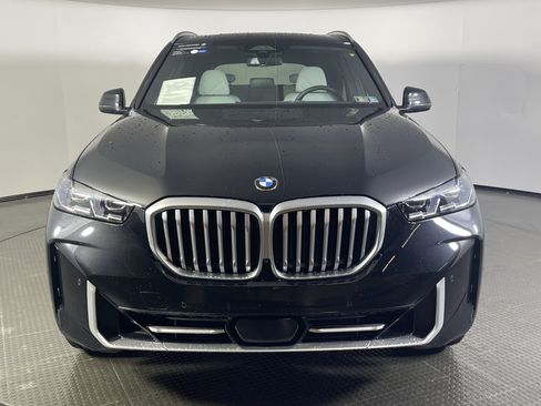 Certified 2026 BMW X5 xDrive40i AWD/4WD image 2