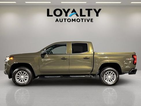 Used 2024 Chevrolet Colorado LT w/ LT Convenience Package II AWD/4WD image 2