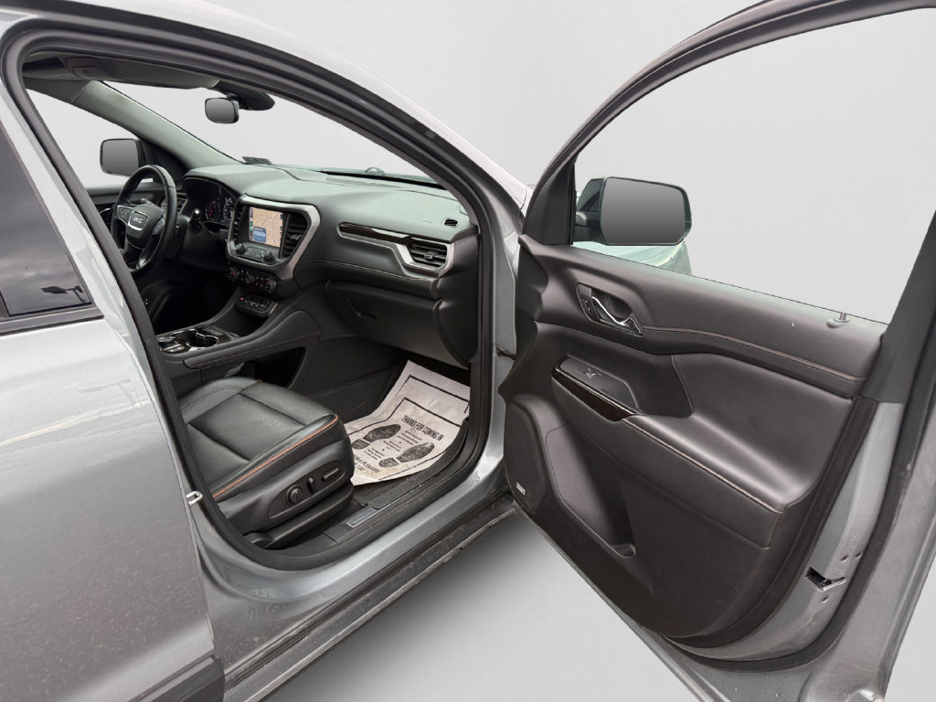Used 2023 GMC Acadia AT4 w/ Technology Package AWD/4WD image 9
