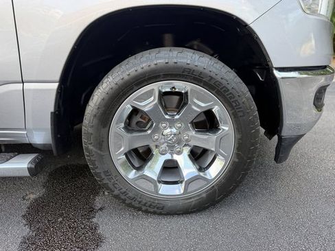 Used 2019 RAM 1500 Big Horn AWD/4WD image 40