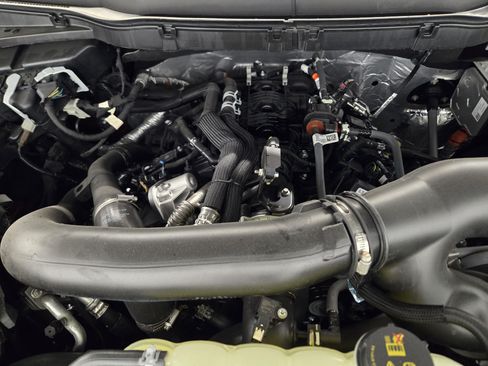 Used 2025 Ford F150 Lariat w/ Equipment Group 501A Mid AWD/4WD image 21