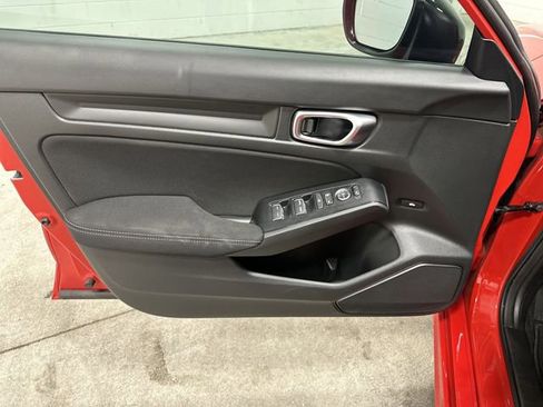 Used 2024 Honda Civic Sport image 17