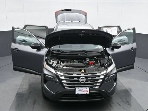 Used 2024 Nissan Rogue S AWD/4WD image 34