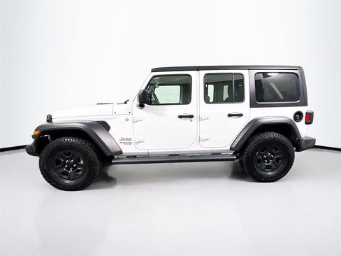 Used 2021 Jeep Wrangler Unlimited Sport image 24
