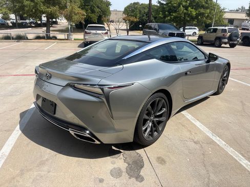 Used 2018 Lexus LC 500 Coupe w/ Performance Package RWD image 9