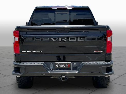 Used 2021 Chevrolet Silverado 1500 RST w/ Convenience Package II AWD/4WD image 4