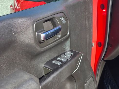 Used 2019 Chevrolet Silverado 1500 Custom w/ Custom Convenience Package image 38