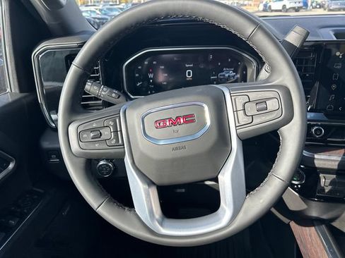 New 2026 GMC Sierra 2500 SLT w/ SLT Premium Package AWD/4WD image 17