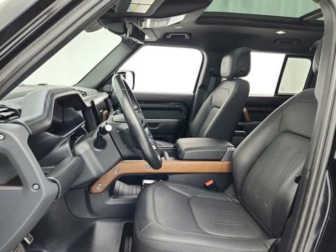 Used 2023 Land Rover Defender 110 X image 29
