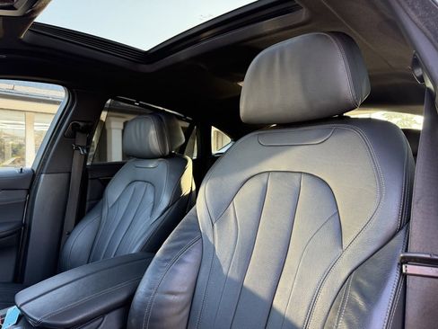 Used 2019 BMW X6 xDrive35i image 12