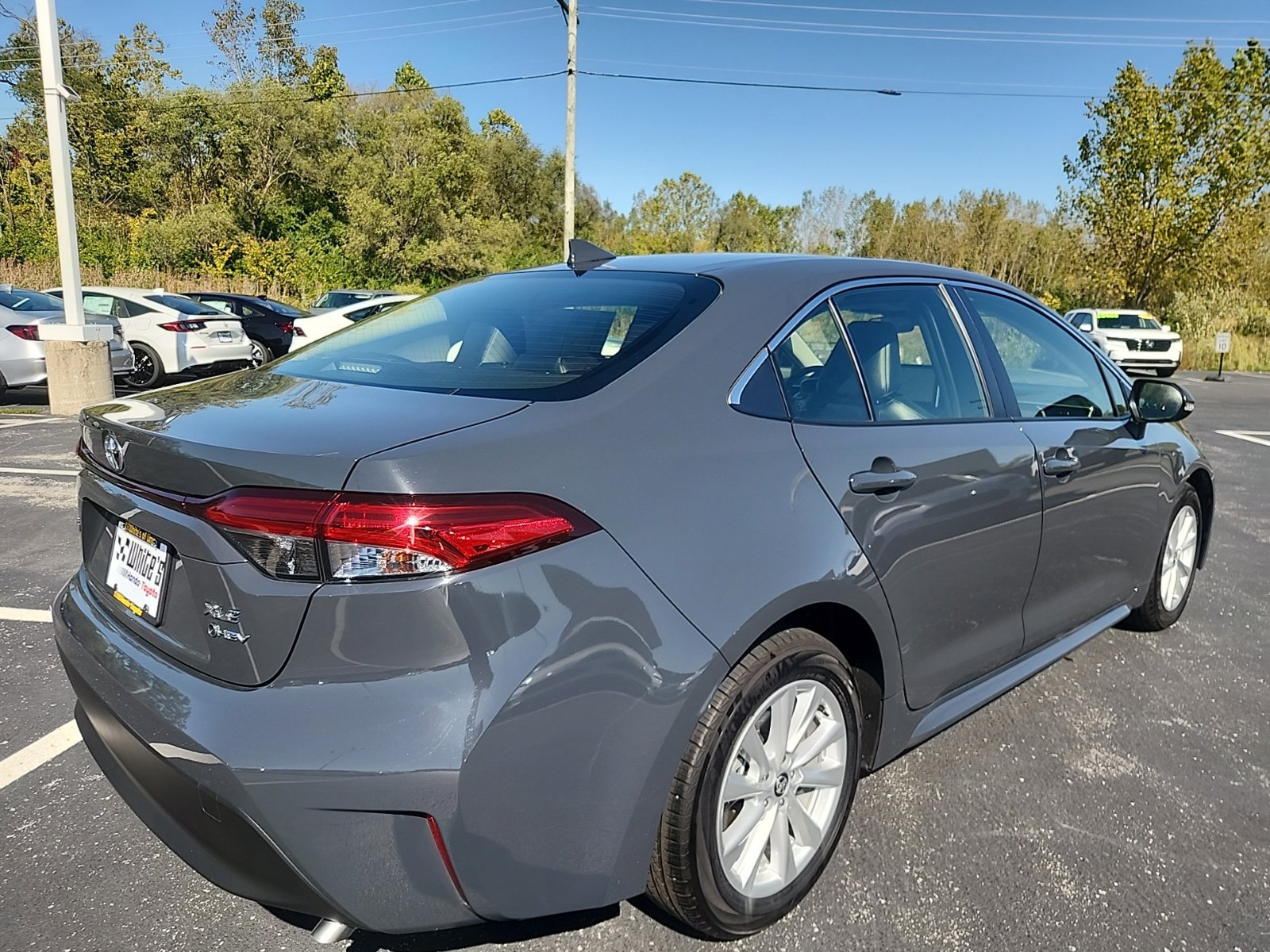 Used 2026 Toyota Corolla XLE FWD image 8