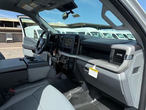 New 2026 Ford F250 XL w/ XL Chrome Package image 24