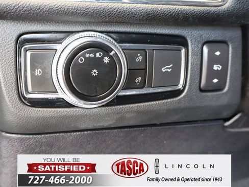 Used 2020 Lincoln Navigator L Reserve w/ Equipment Group 208A Reserve AWD/4WD image 25