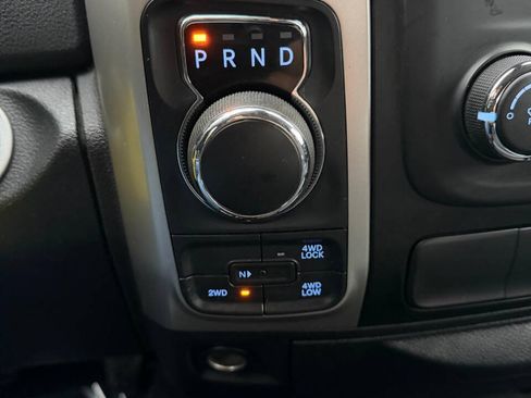 Used 2018 RAM 1500 Classic SLT AWD/4WD image 24