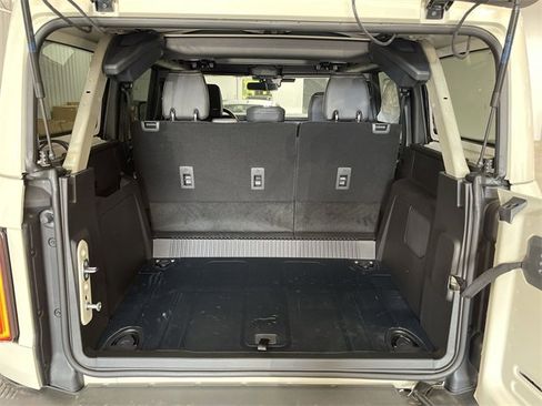 New 2025 Ford Bronco Badlands image 24