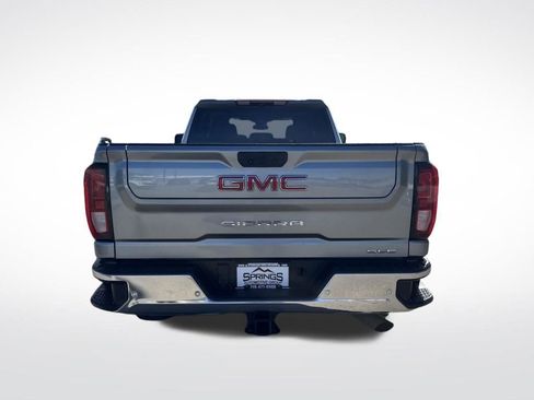 Used 2024 GMC Sierra 2500 SLE image 4