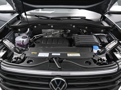 New 2026 Volkswagen Atlas Cross Sport SE AWD/4WD image 15