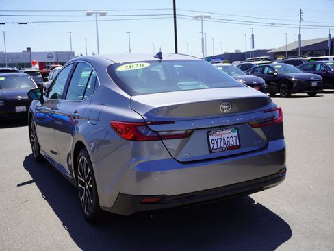 Used 2026 Toyota Camry XLE FWD image 8