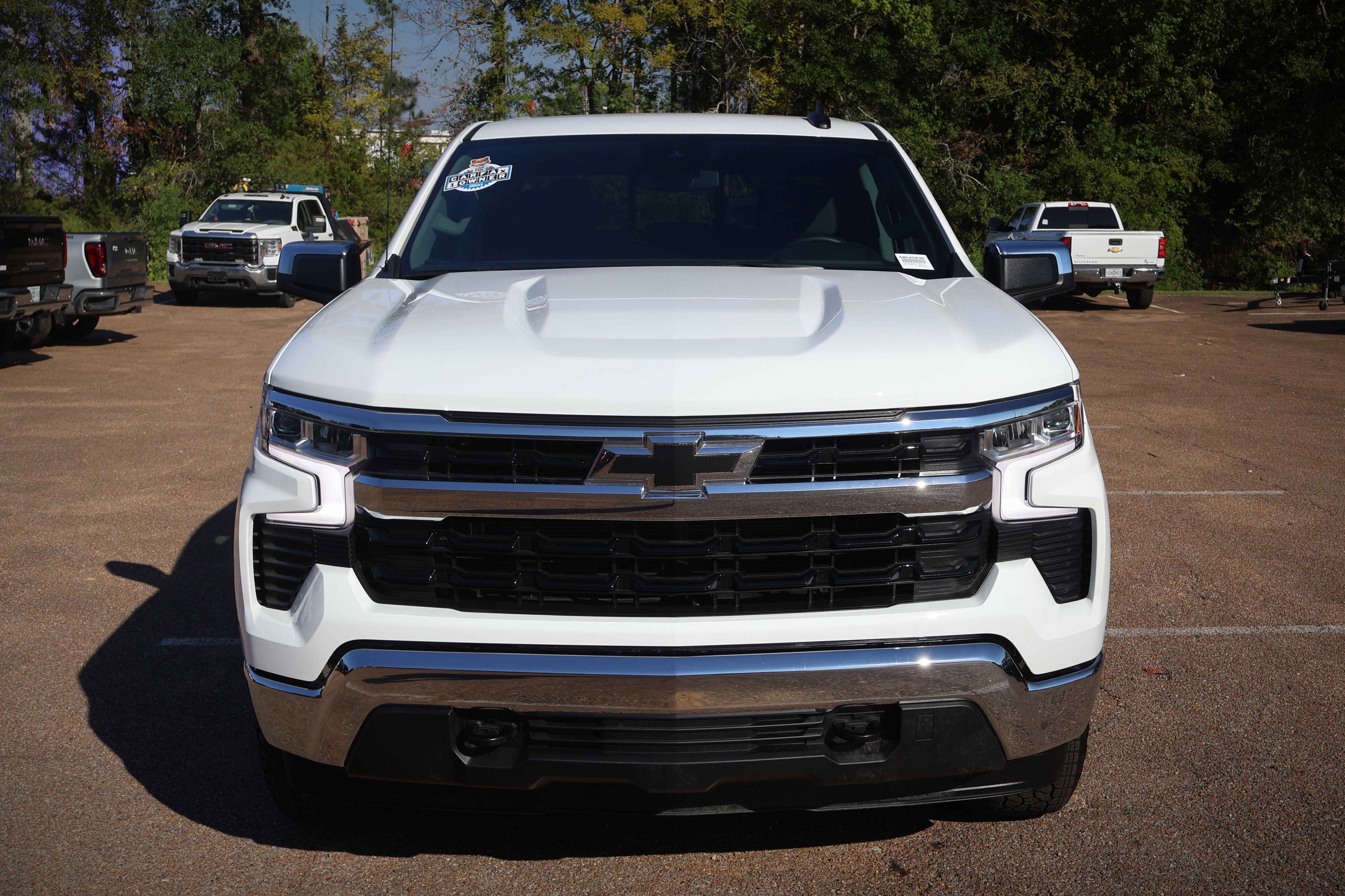 Used 2026 Chevrolet Silverado 1500 LT AWD/4WD image 2